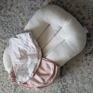 Snuggle Me Organic Infant Lounger in Natural Plus 2 Covers Blush Sugar Plum